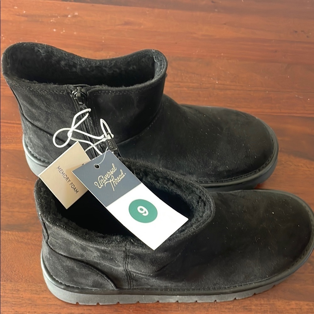 Universal Thread woman’s memory foam Black Winter ankle Boots New Size 9 - Picture 5 of 9